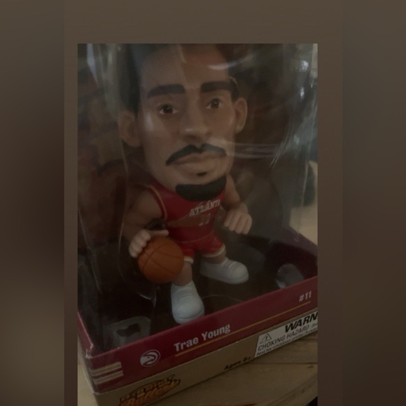 Trae Young Atlanta Hawks Big Shot Ballers Collectible toy figure NBA - Picture 9 of 9